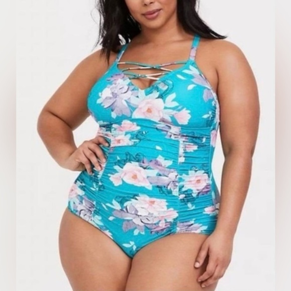 Torrid Floral One Piece Swimsuit Women's 4XL Ruched Lightly Padded Adjustable‎